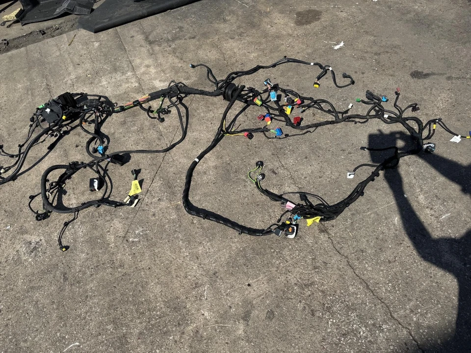 Arnés de cableado principal PEUGEOT EXPERT Mk3 1.5 HDI 1616769480 2020 Foto 4 de 4