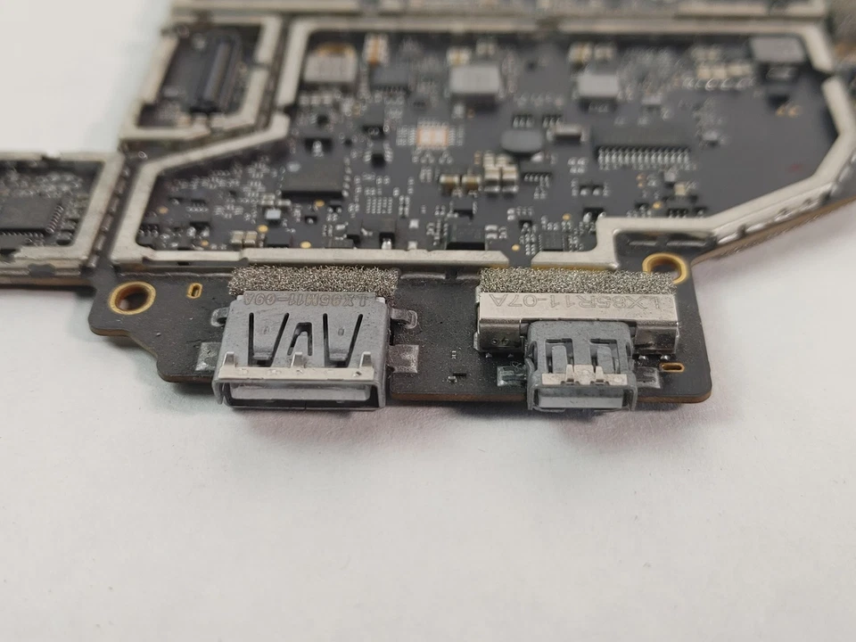 Лот из 2 материнских плат Microsoft Surface Pro 5 Core i5-7300U 2,6 ГГц 8 ГБ DDR3L - Изображение 3 из 4