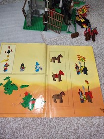 LEGO Castle: Dark Dragon's Den (6076) With Instruction Manual.