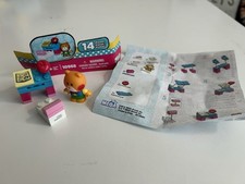 Mega Bloks 10968 Hello Kitty Schoolhouse Comp...