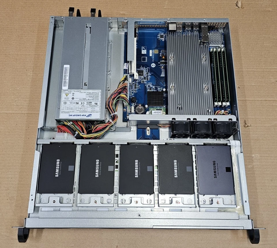 QNAP TS-977XU-RP 4 X 20TB EXOS HDD / 5 X 4TB SAMSUNG SSD / 64GB RAM 1U RACK NAS - Image 2 of 4