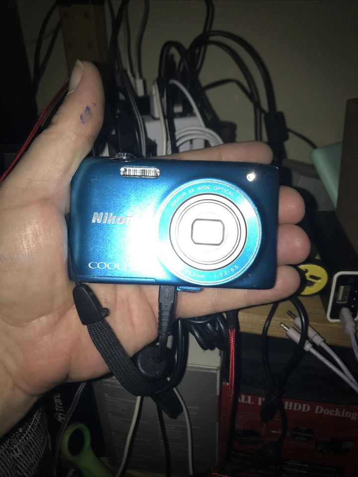 Digitalkamera Kompaktkamera Nikon COOLPIX S3100 14,0 MP Blau, Foto 1 von 5