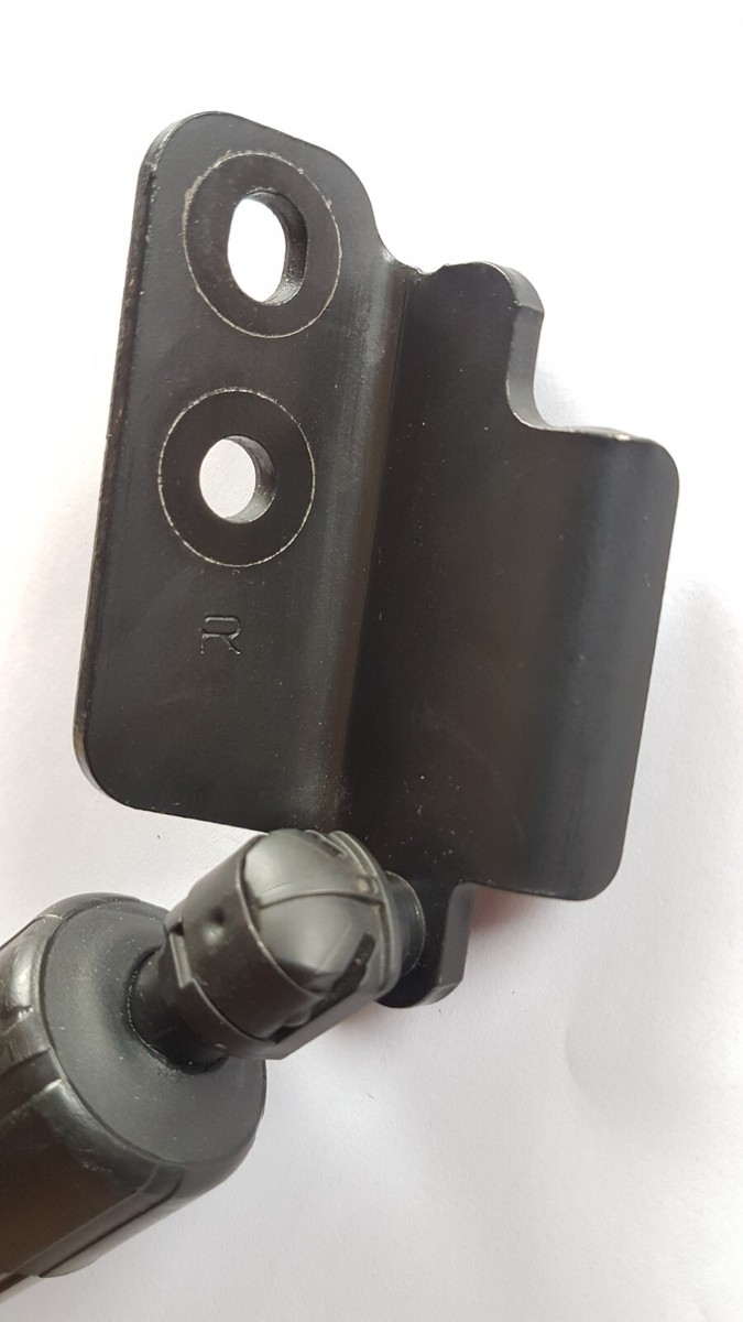 VOLVO XC60 2015 2.0TD 140kW REAR RIGHT TAILGATE STRUT OEM 31365276  