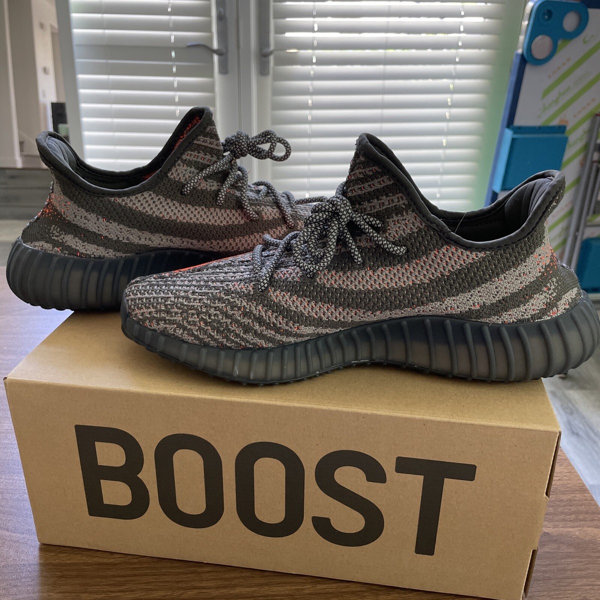 Size 10.5 - adidas Yeezy Boost 350 V2 Carbon Beluga NEW | eBay