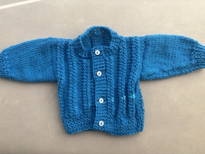 handgestrickte Baby Strickjacken 3-6 Monate