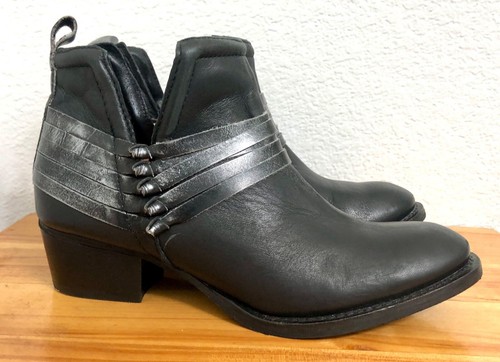 Diba Skyler Ankle Boots Black Leather Silver Accents Almond Toe Women's Size 6.5 - Picture 2 of 14