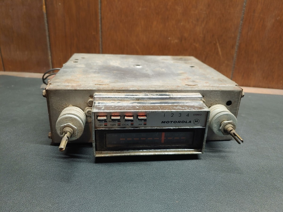 Motorola AM FM Car Stereo Tape Player & Radio TF852AX 8 Track