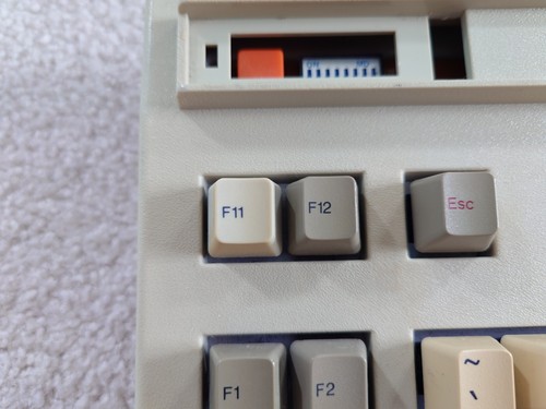 Northgate Omnikey 102 Keyboard - Alps Switches, AT Cable + AT to USB Converter - Afbeelding 8 van 14