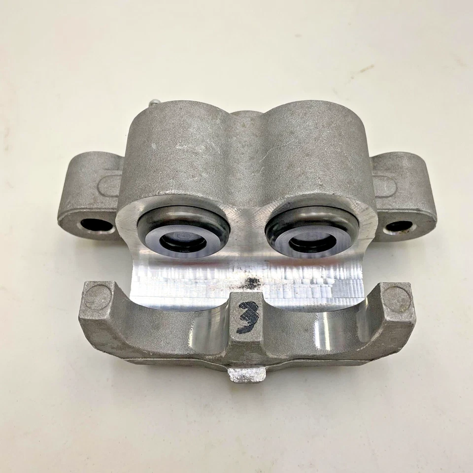 2013-2016 ARCTIC CAT WILDCAT 1000 ПРАВЫЙ ПЕРЕДНИЙ ТОРМОЗ СУППОРТ - Изображение 4 из 4