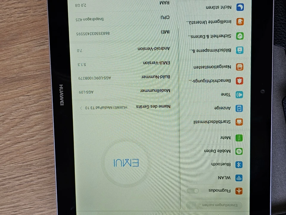 Huawei MediaPad T3 10 AGS-L09 16GB WiFi + LTE - 10" Tablet - Grau mit Hülle - Bild 2 von 4