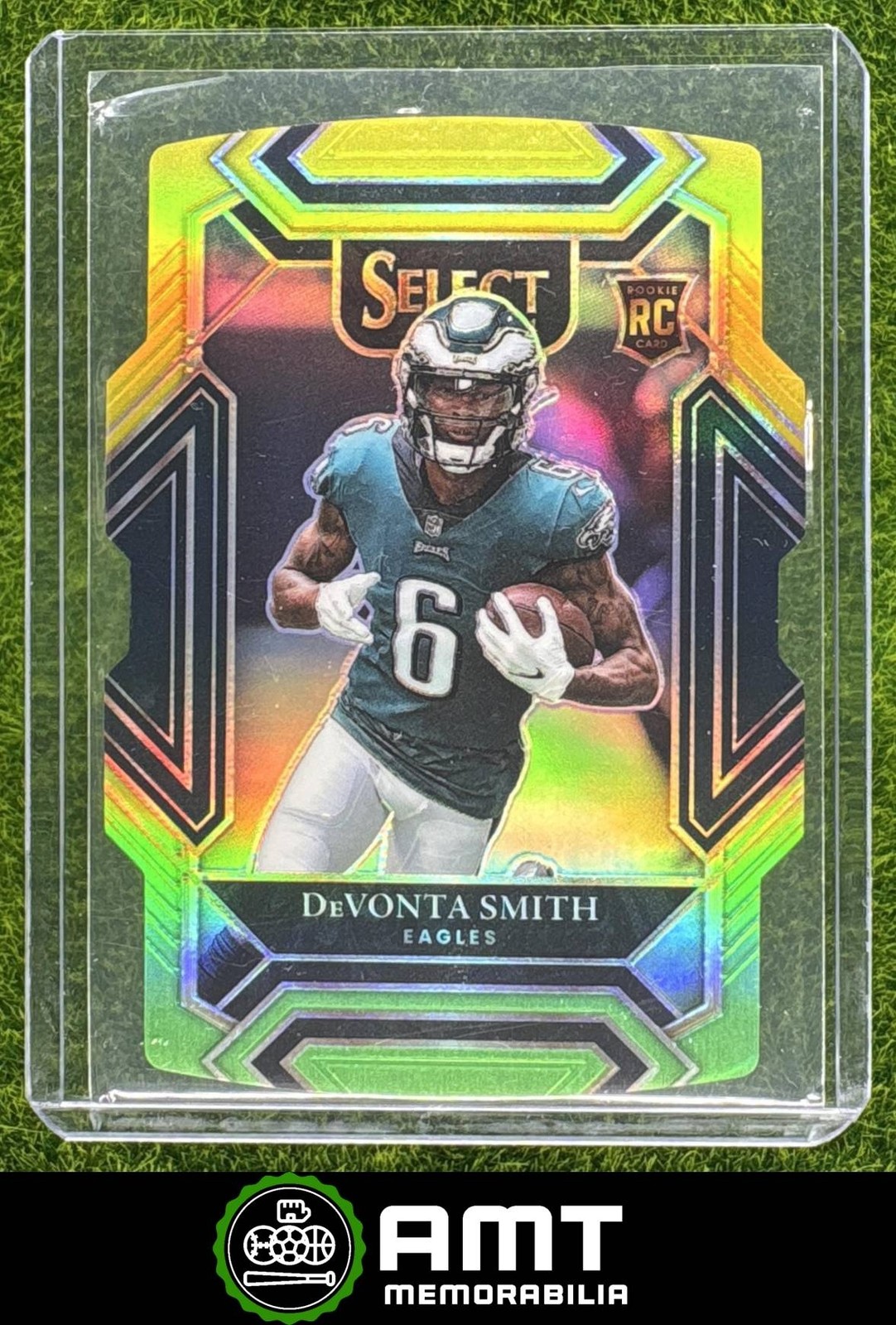 DeVonta Smith RC 2021 Panini Select Green and Yellow Prizm Die Cut Eagles #249