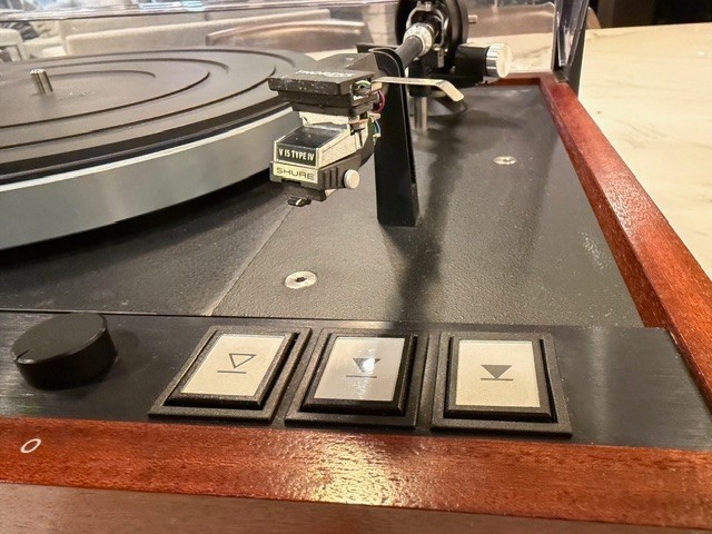 Thorens TD-126 MK III - TP 16 Arm/Shure V15 Type IV, TP63 Wand