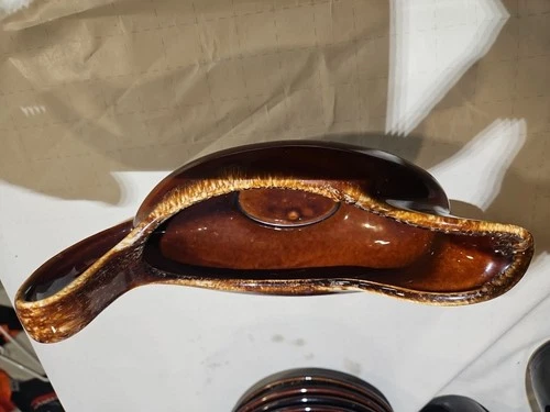 VINTAGE LARGE HULL POTTERY BROWN DRIP GLAZE OVEN PROOF USA GRAVY SERVER/BOAT