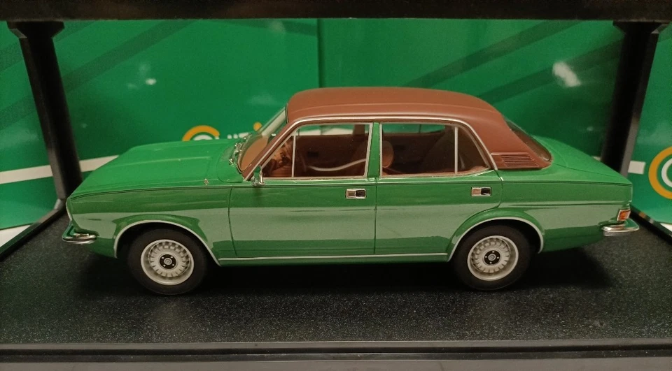 Cult 1:18 Morris Marina HL 1979 Green Marina 4-Door Sedan Model - Image 3 of 4