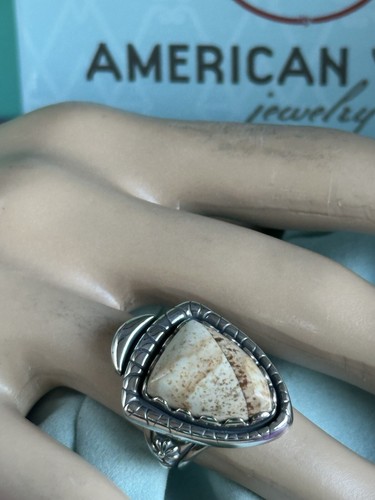 EN VENTA NUEVO EN CAJA ANILLO PUNTA FLECHA JASPE IMAGEN AMERICAN WEST RELIOS POLLACK C TALLA 10 - Imagen 1 de 7