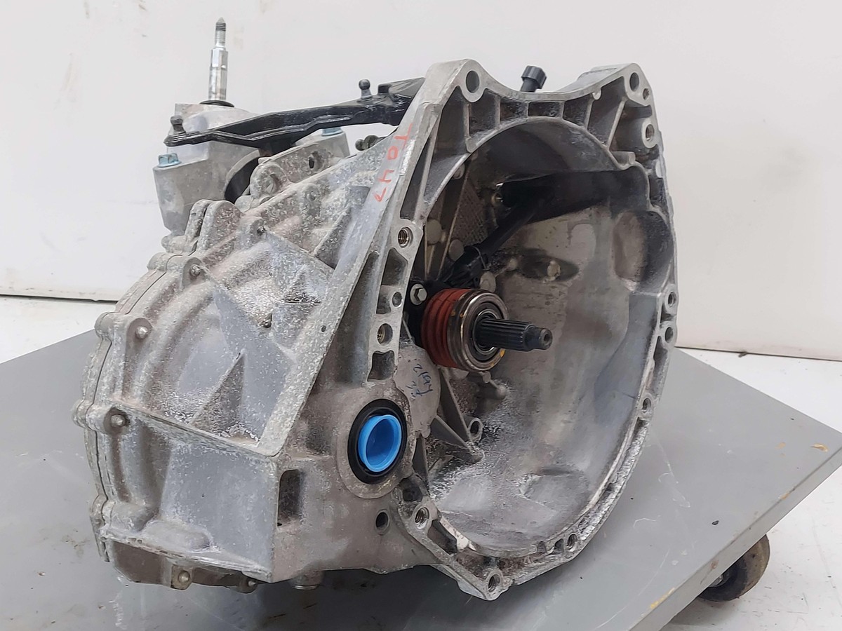 17-21 NISSAN QASHQAI TRANSMISSION 61K KM'S 6 SPEED MT MANUAL