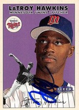 LaTroy Hawkins autographed baseball card (Twins) 2000 Fleer Tradition #47
