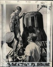 1962 Press Photo Astronaut Walter Schirra out of spacecraft at carrier Kearsarge