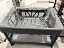 4moms Breeze Plus Portable Playard with Bassinet, Flip Changer, and Diaper Caddy