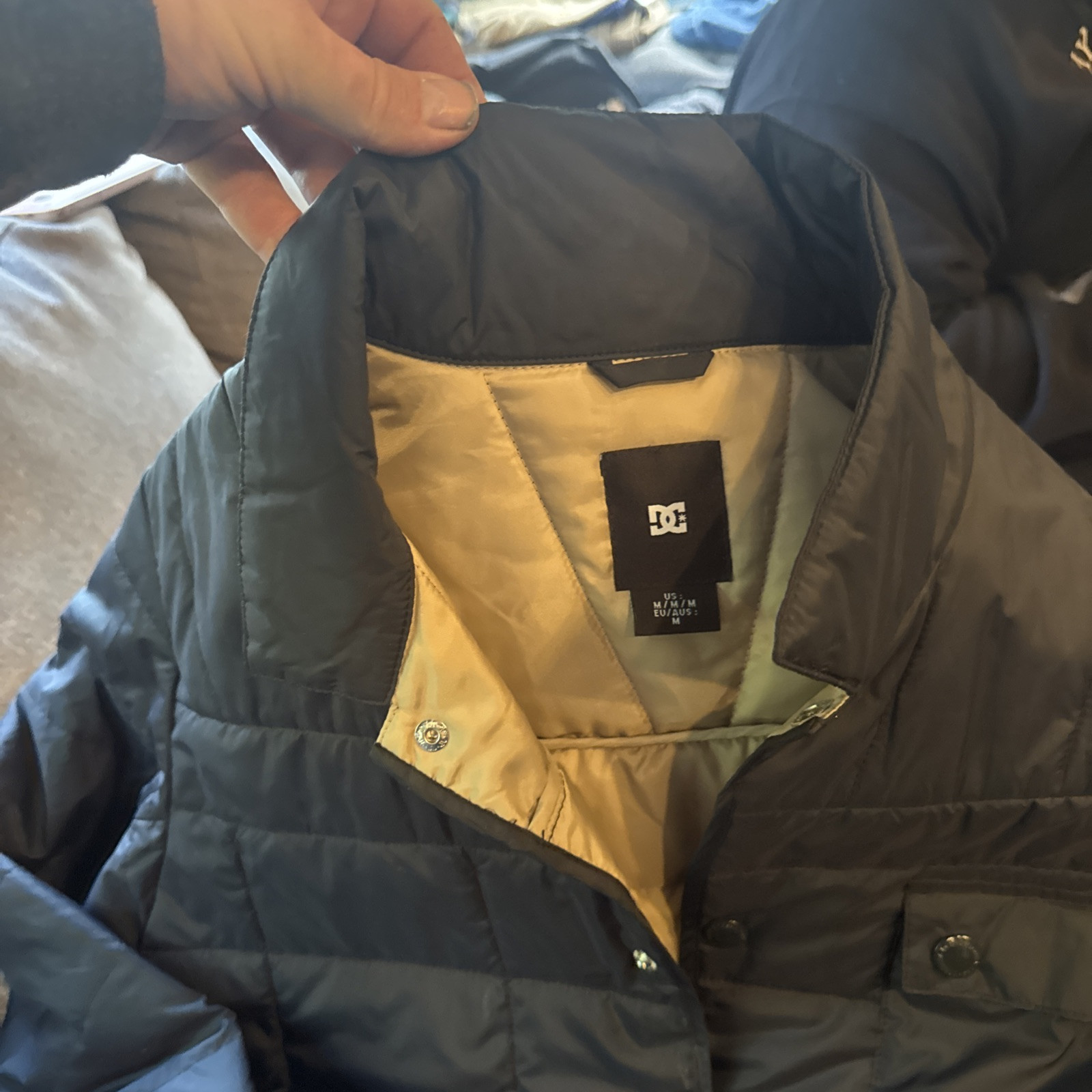 Dc Medium Puffer Button Jacket - image 7