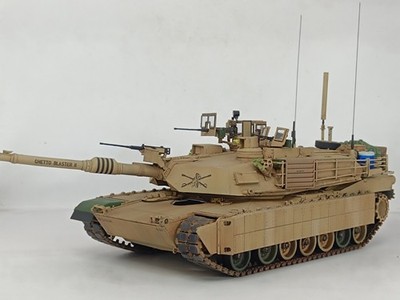 1:35 M1A2 Abrams TUSK Gebaut 