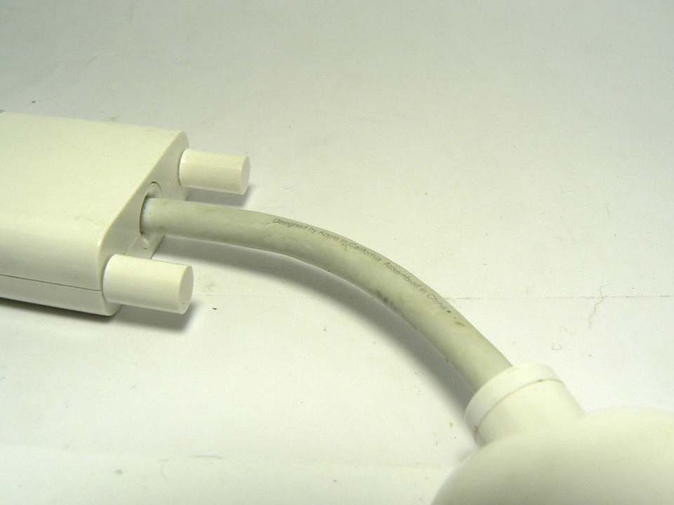 Apple DVI to VGA Adapter, Model M8754G A, A1018, White Cable ...