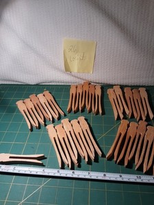 26 Wooden Clothes Pins Handmade Clothing Pin Vintage Lot#6 Preowned 3.75"