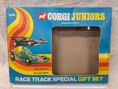 Rare! 1973 CORGI JUNIORS #3028 RACE TRACK SPECIAL GIFT SET, SCARCE