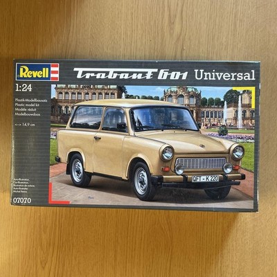 Revell Trabant 601 Universal 1/24 Scale Plastic Model Kit Rare German Car