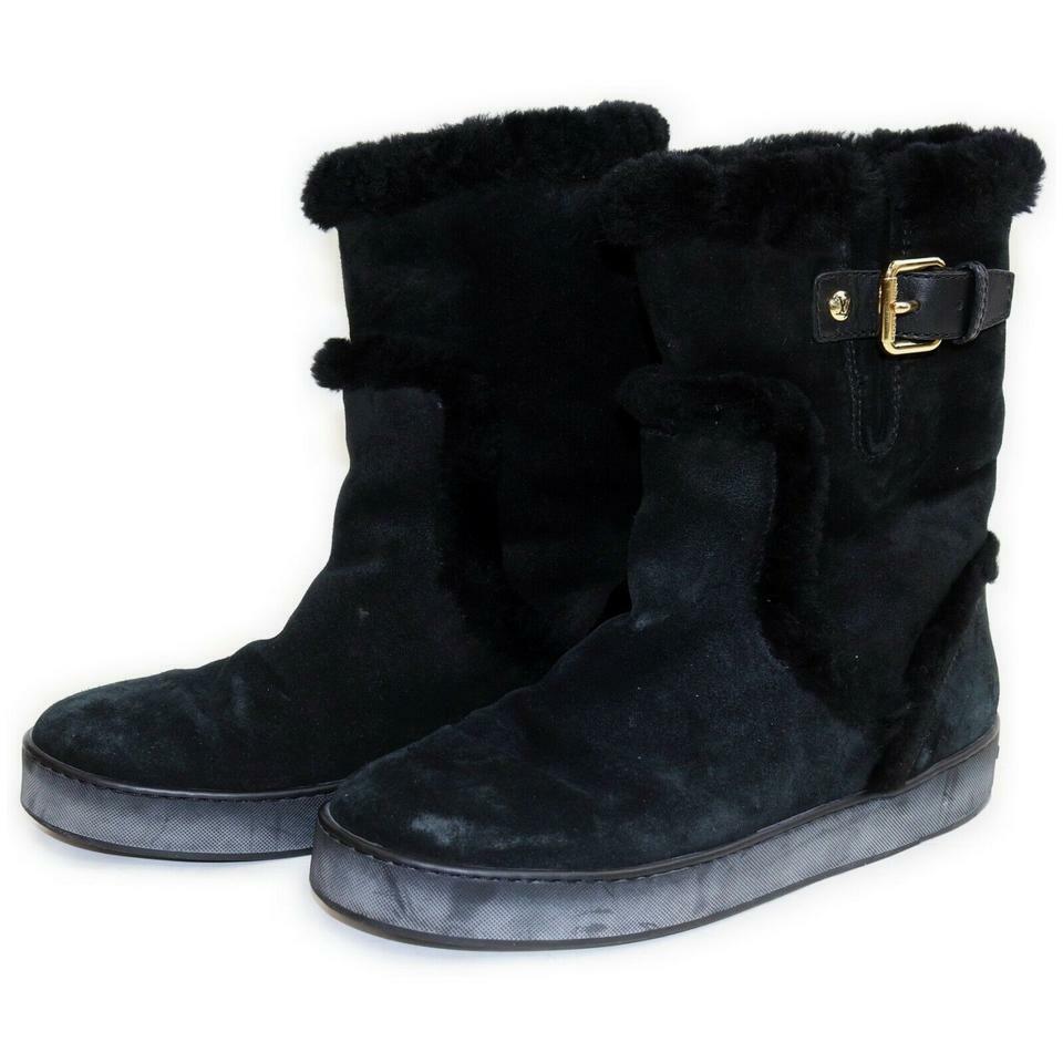 Louis Vuitton Black Shearling Winter Boots 862975 Louis Vuitton Black Shearling Monogram Snow Boots Size 38 EU main image 3