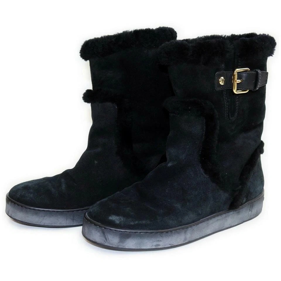 LOUIS VUITTON Polar Monogrammed Shearling Boots - One-color