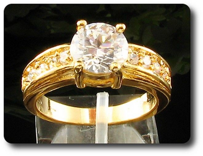 Bague diamant CZ en plaqué or jaune 18K pour femme, anneau solitaire moderne avec pierre 1x8 mm