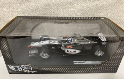マクラーレン メルセデス MP4-17 1/18 ライコネン 2002 Hot Wheels Racing 1/18 McLaren MP 4/17 2002 Kimi Raikkonen Signed