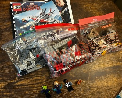 LEGO Captain Marvel & the Skrull Attack (76127) Minifigs Included 100% Complete