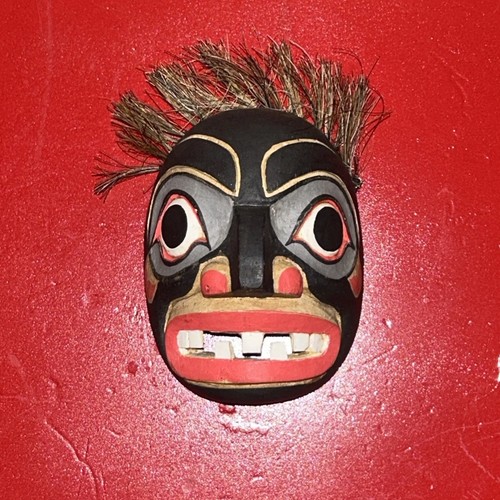 NORTHWEST COAST CLASSIC TYPE DESIGN, "OLD MAN"  EFFIGY MASK (REAL HAIR)