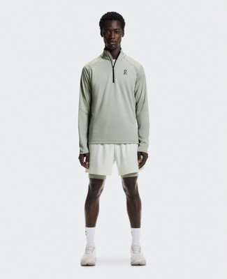On Men's Climate Half Zip Shirt, Style# 1ME10604420, Size M, Color Tin