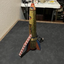 Tin Lithograph Space Rocket 1960s Hungarian Polimetal RT Gyor Interkosmos 