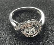 Vintage ring sterling silver 925 Size 8.5 Weight 3 g. Dancing stone.