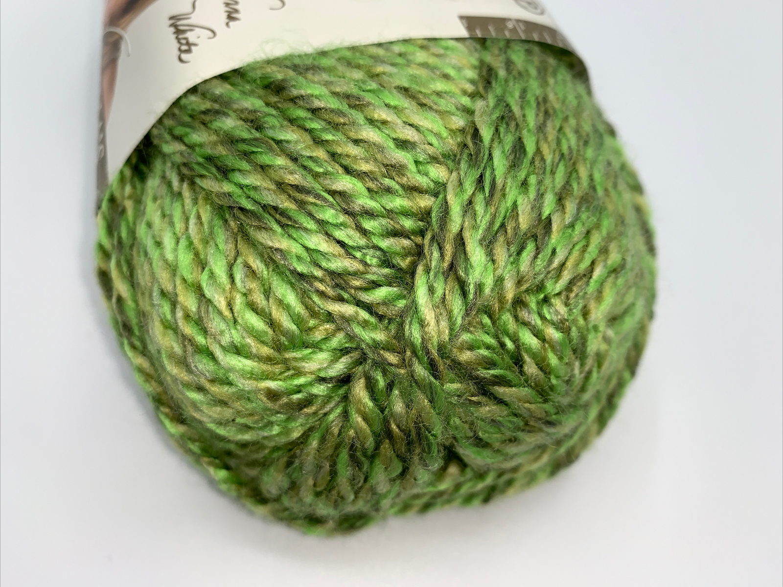 Vanna's Colors Lion Brand Yarn 211 SEAGRASS 3 oz 101 yard Acrylic green