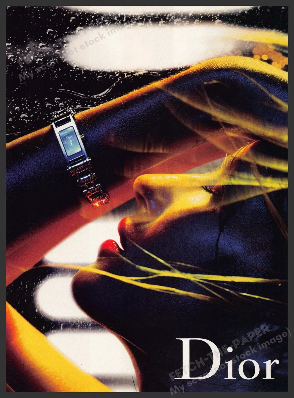 Publicité Dior années 2000 imprimée publicitaire 2002 montre fille moite danse