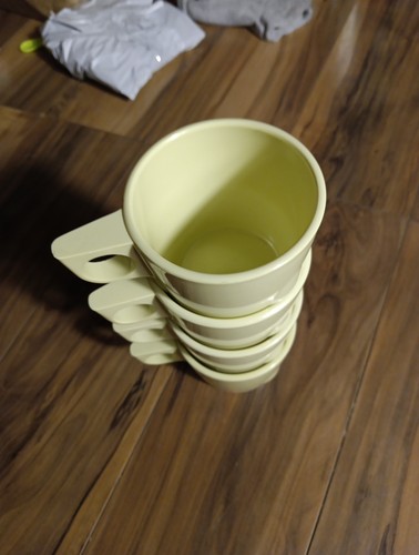 Juego de 4 tazas de café Dallas Ware melamina melmac apilables beige - Imagen 3 de 4