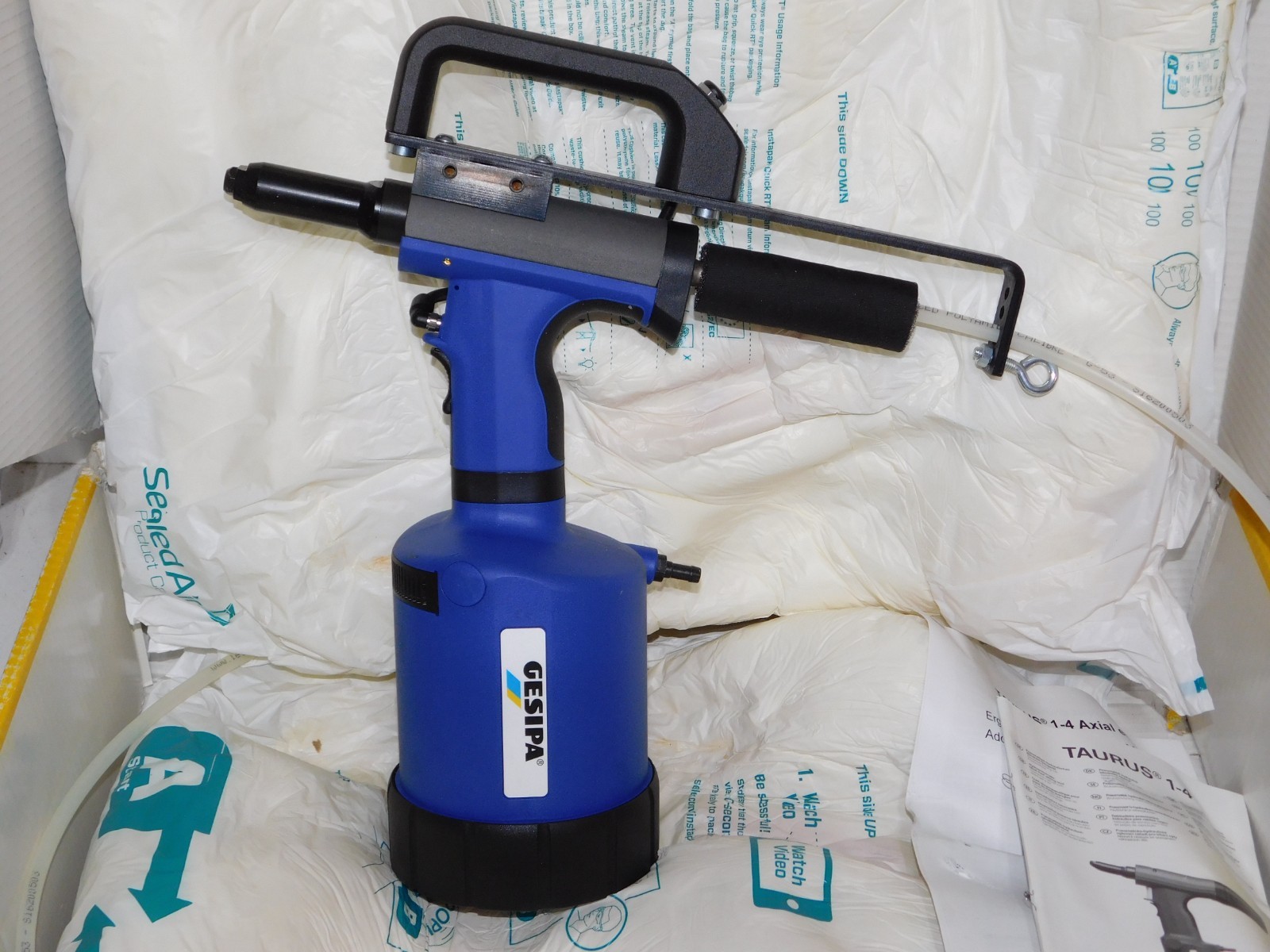 Gesipa Taurus 4 Heavy Duty Pneumatic Power Riveting High Performance ...