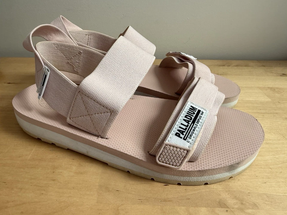 Palladium Shoes Light Pink  size AU8, 25.5 cm - image 2 of 4