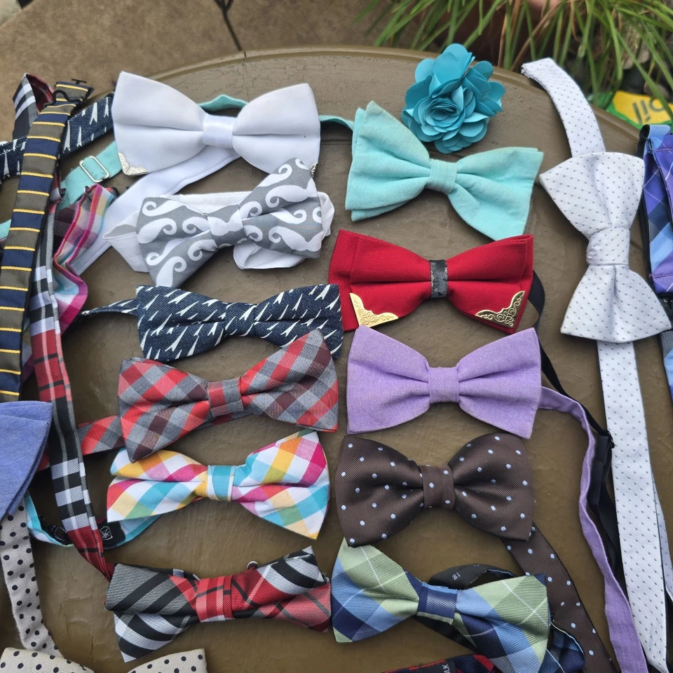 Lot of 28 Rare Vintage Assorted Brands Self-Tie & Clip-On Custom Silk Bow Ties - Image 2 of 4