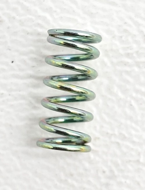 Kawasaki NOS NEW 16022-007 Throttle Stop Screw Spring Z1 H1 H2 S1