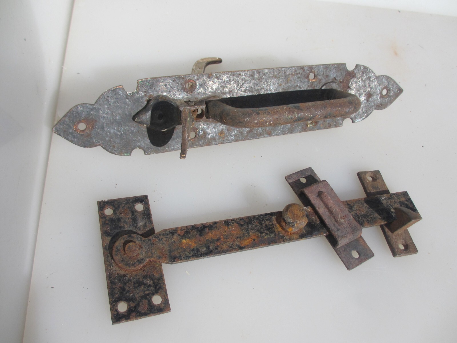 Antique Iron Door Latch Lock Catch Old Gate WC Barn Keep Vintage 9"W