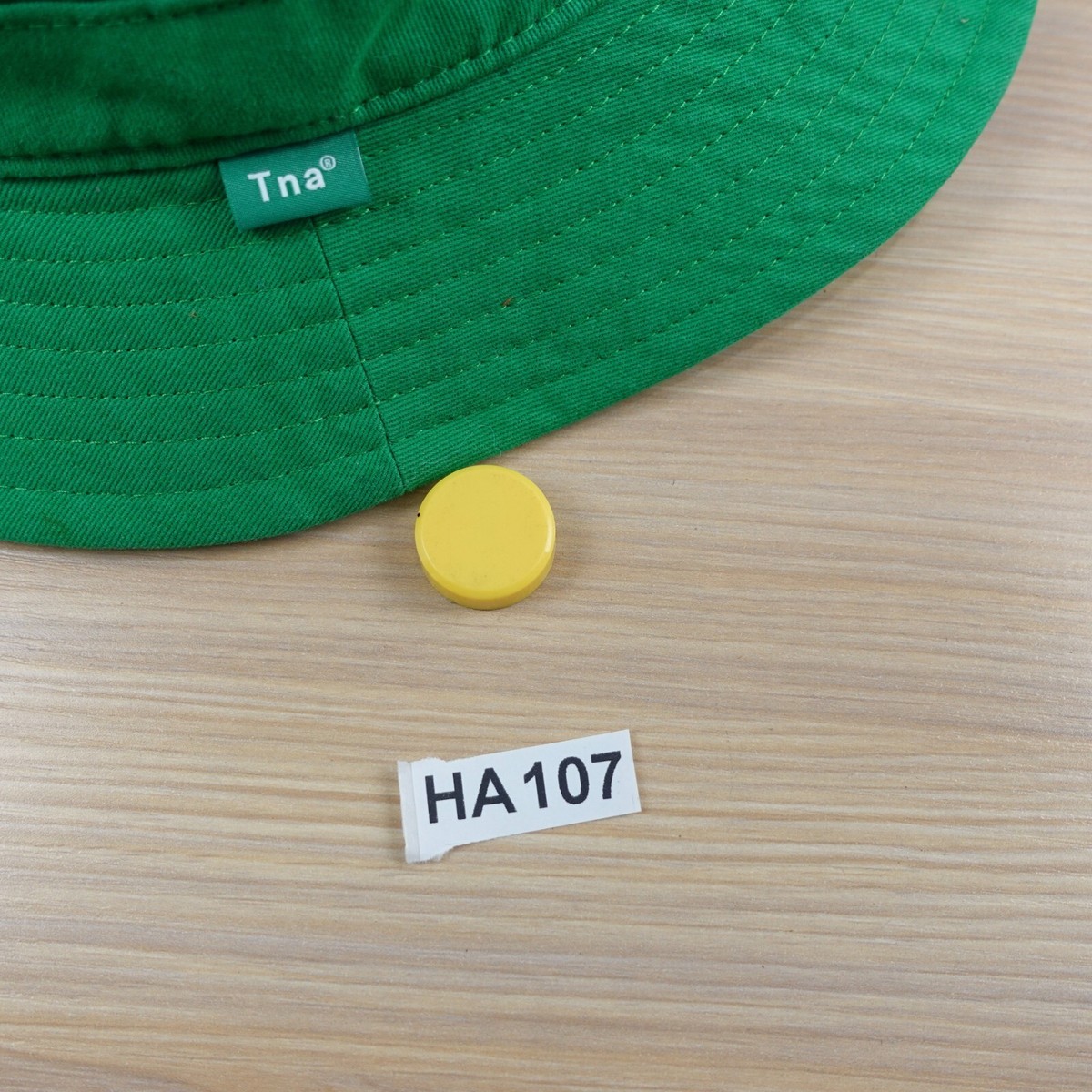 ARITZIA Hat Adult Medium TNA Bucket Cotton Sun Cap Green 