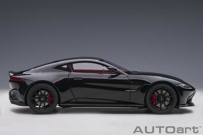 ミニカー 1/18 AUTOart ASTON MARTIN V12 Vantage AUTOart 1:18 Aston Martin Vantage V12 Red 2010 – DiecastTalk