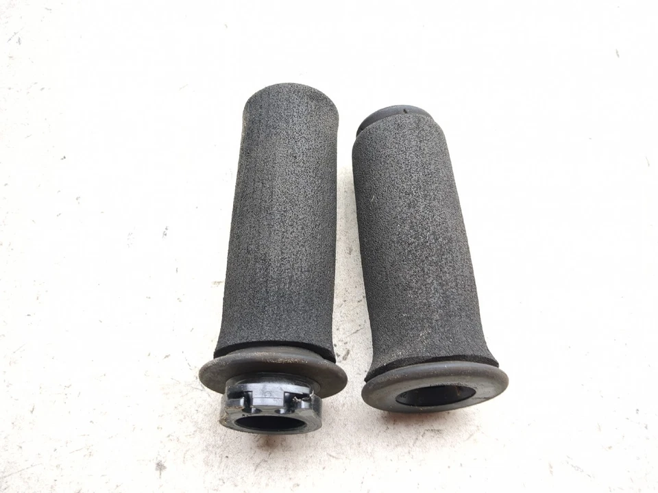 Tubo de acelerador y empuñaduras 13-17 Suzuki GW250 57110-29G0 Foto 3 de 4