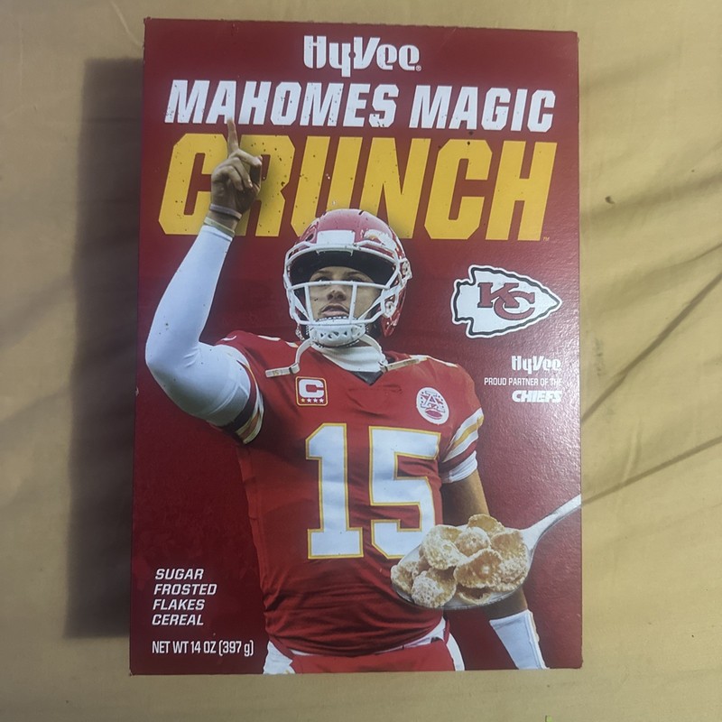Hy-Vee Patrick Mahomes Kansas City Chiefs NFL Mahomes Magic Crunch Cereal 14 oz